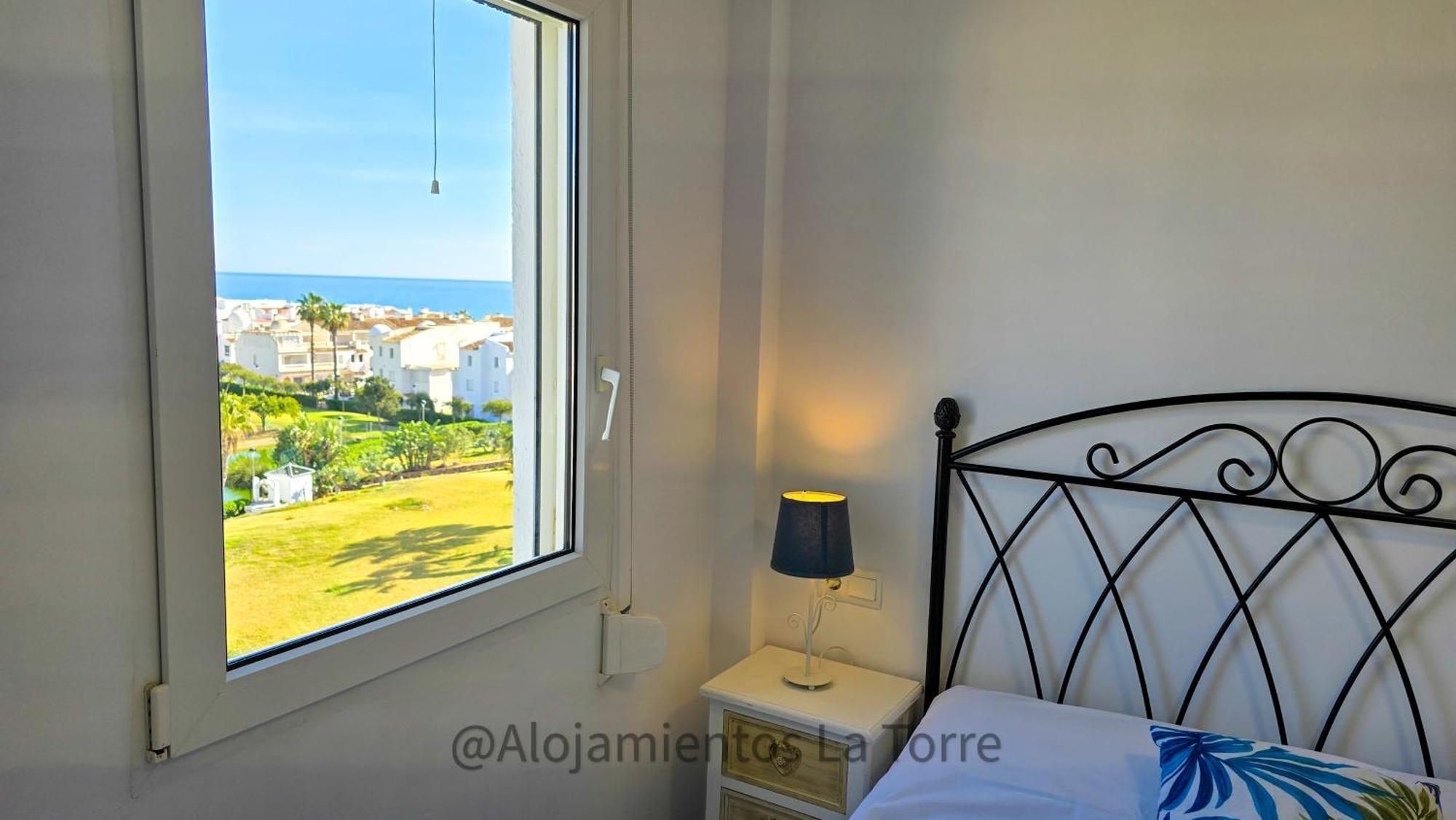 Laguna Beach Premium - Alojamientos La Torre Торрокс Екстер'єр фото