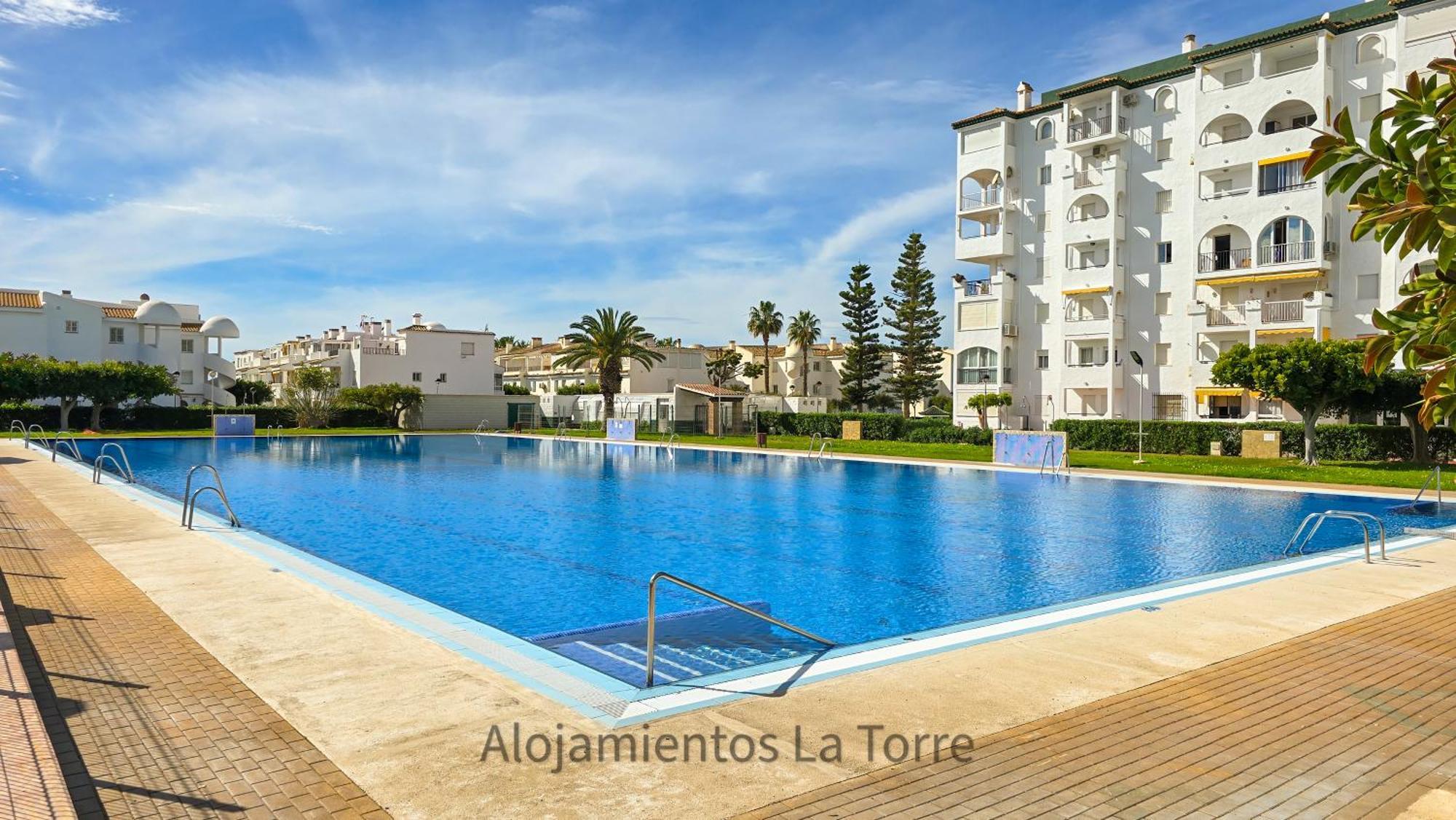 Laguna Beach Premium - Alojamientos La Torre Торрокс Екстер'єр фото